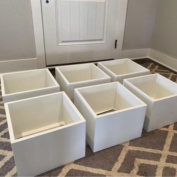 White IKEA wall mounted shelving box w/ suspension - Picture 3 of 6